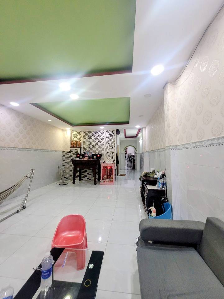 Nhà mặt tiền Tên Lửa độc quyền